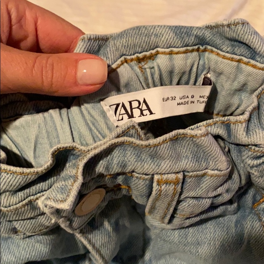 ZARA BAGGY JEANS